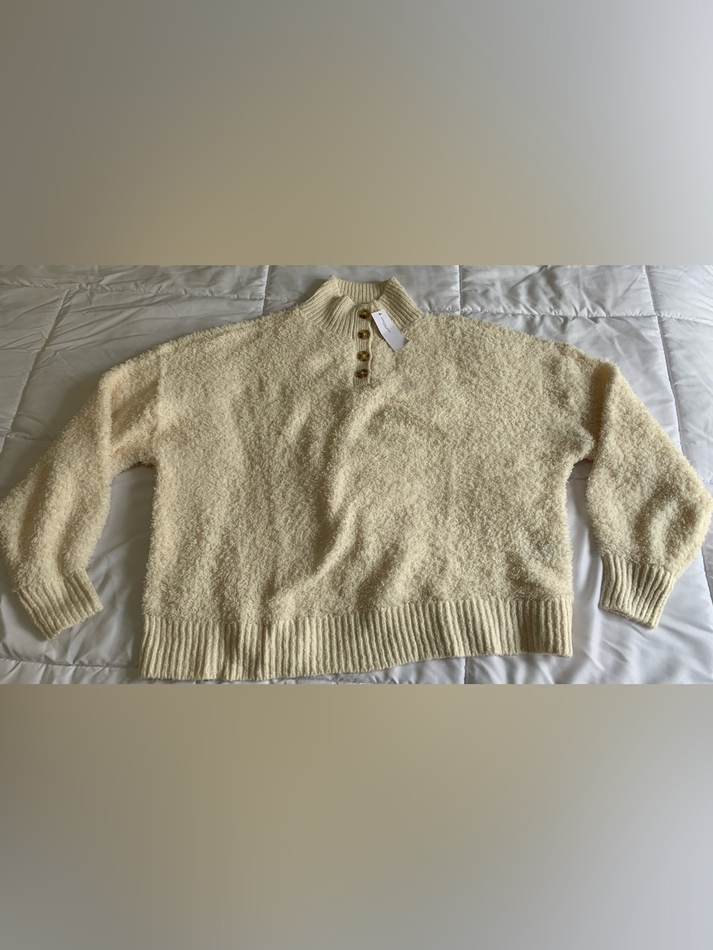 New American Eagle Sweater Size M